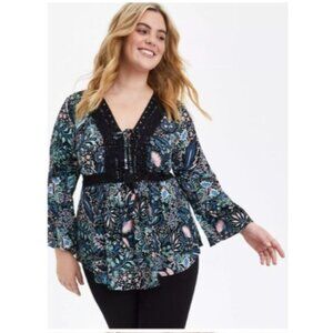 Torrid Blouse Size 1X Babydoll Gauze Crochet Trim Lace-Up Top plus
